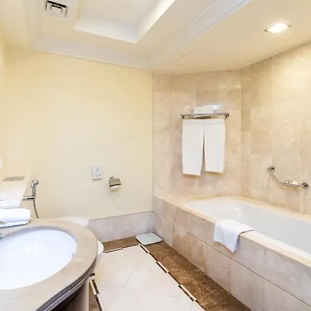 Royal Club By Rvhr, Grandeur Residence Crescent Palm Jumeirah Dubai Esterno foto