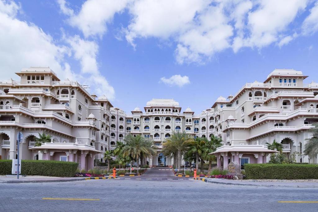 Royal Club By Rvhr, Grandeur Crescent Palm Jumeirah شقة دبي