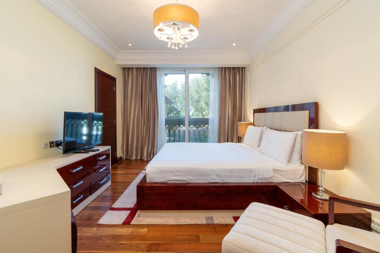 Royal Club By Rvhr, Grandeur Crescent Palm Jumeirah Apartamento